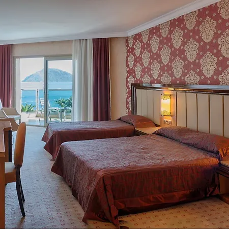 Otel Pasa 4*