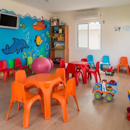 Pasa 4* מרמריס