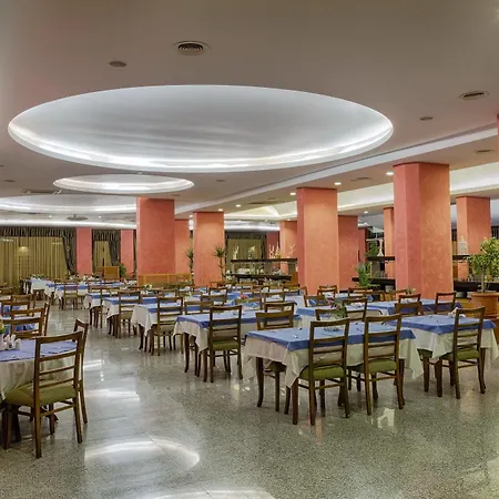 Hotel Pasa 4*