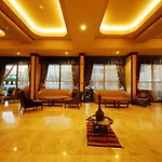 باشا بيتش فندق مرمريس