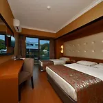 باشا بيتش فندق 4*