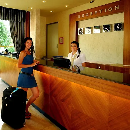 Pasa マルマリス